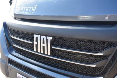 Zunsport Fiat Ducato (FIAT badge) Upper Grille Set - Black