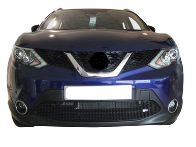 Zunsport Nissan Qashqai (2.0 Diesel with Parking Sensors) - Lower Grille - Black