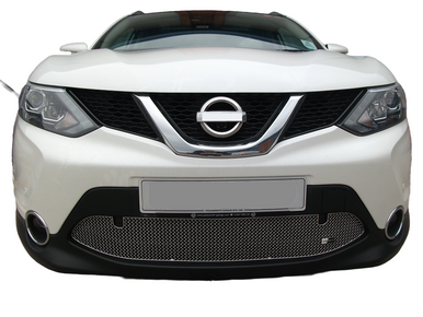 Zunsport Nissan Qashqai (2.0 Diesel without Parking Sensors) - Lower Grille - Standard