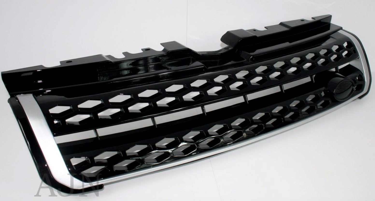 Zunsport Range Rover Evoque Prestige Black Gloss With Silver Trim Front Grille Upgrade