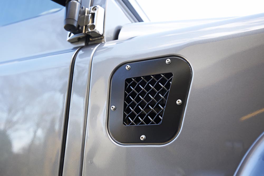 Zunsport LandRover Defender Fender and Side Grille Set