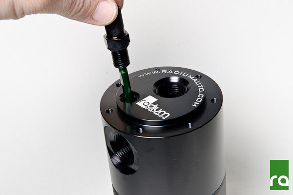 Radium Competition Catch Can Short Version without Extension