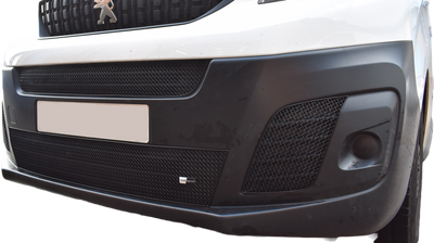 Zunsport Peugeot Expert / Citroen Dispatch / Vauxhall Vivaro - Front Grille Set