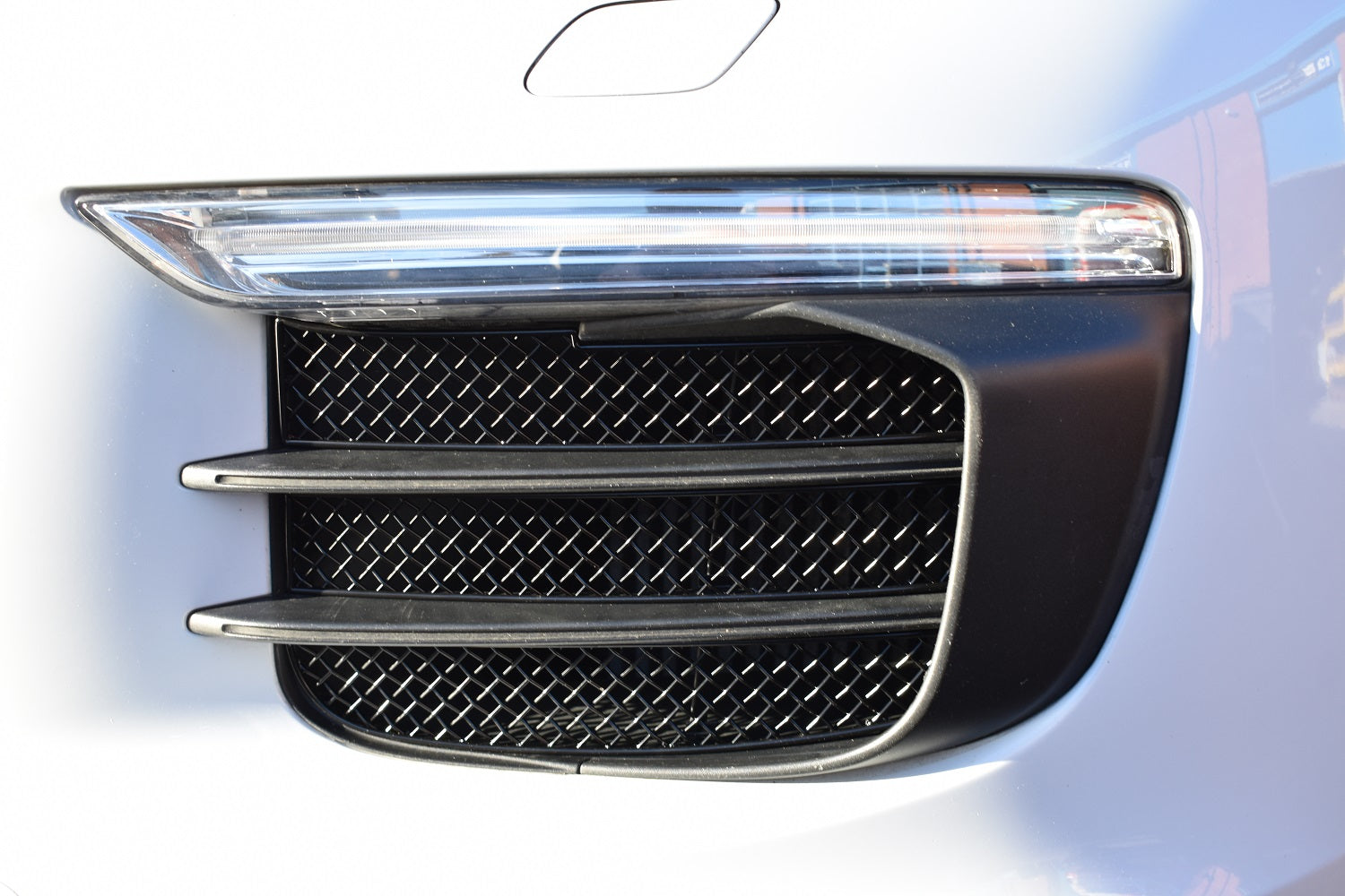 Zunsport Porsche Cayenne 958.2 Facelift - Outer Grille Set