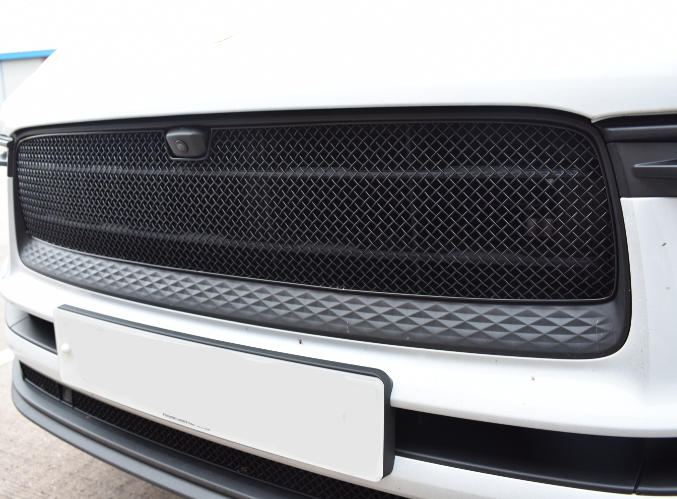Zunsport Porsche Macan S and GTS 2021 Facelift / 2022 with Driving Camera - Upper Grille