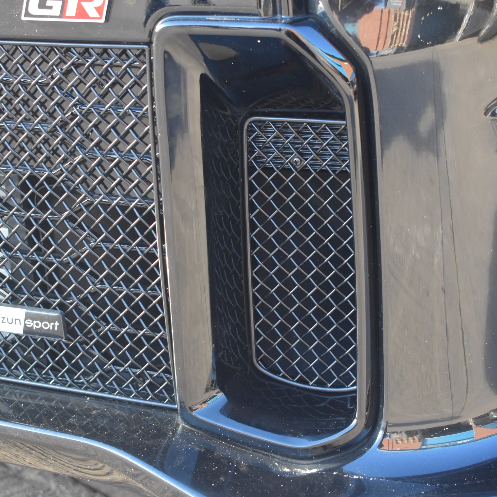 Zunsport Toyota GR Yaris GEN 1 - Outer Grille Set