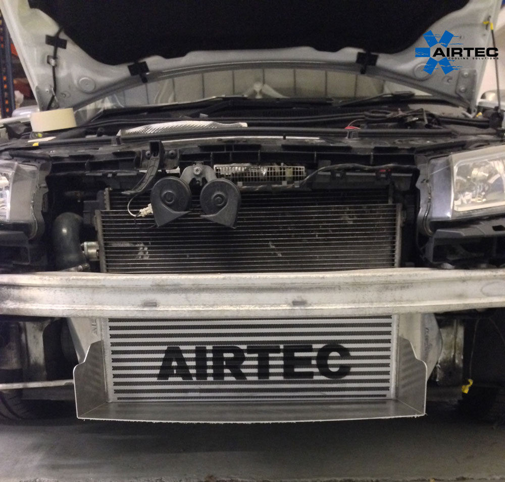 Airtec Megane 2 225 and R26 95mm core Intercooler upgrade with Air-Ram scoop
