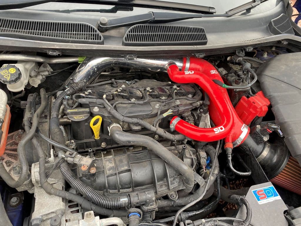 Fiesta ST180 Cross Over to Engine Breather Hose - SiCo-Developments